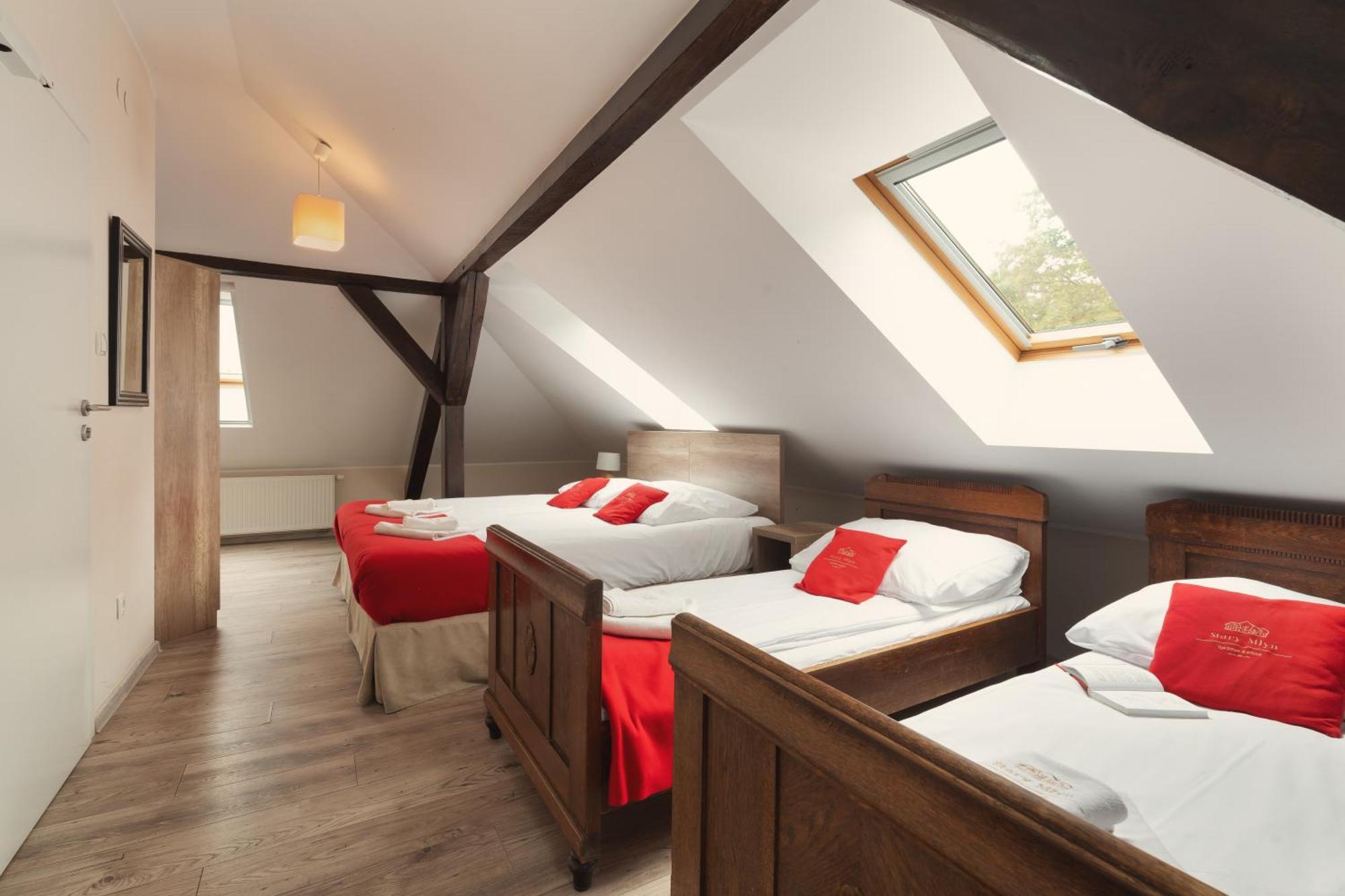 Stary Mlyn Strzeszyn Hotell Lubowo  Rom bilde